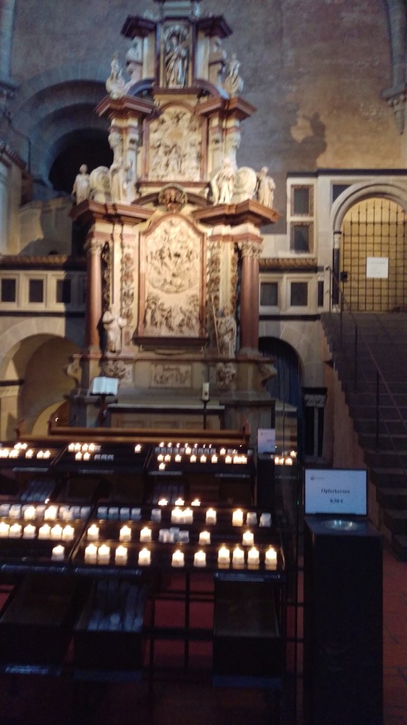 Drei Kerzen von mir.