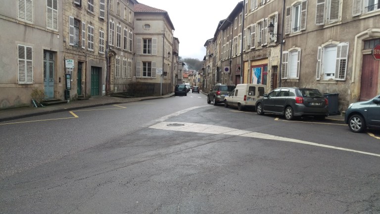 Im linken Haus wohne ich Heute! 