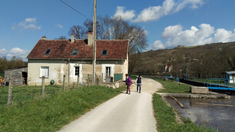 Ein Schleuserhaus steht ab jeder Schleuse und sind bewohnt@