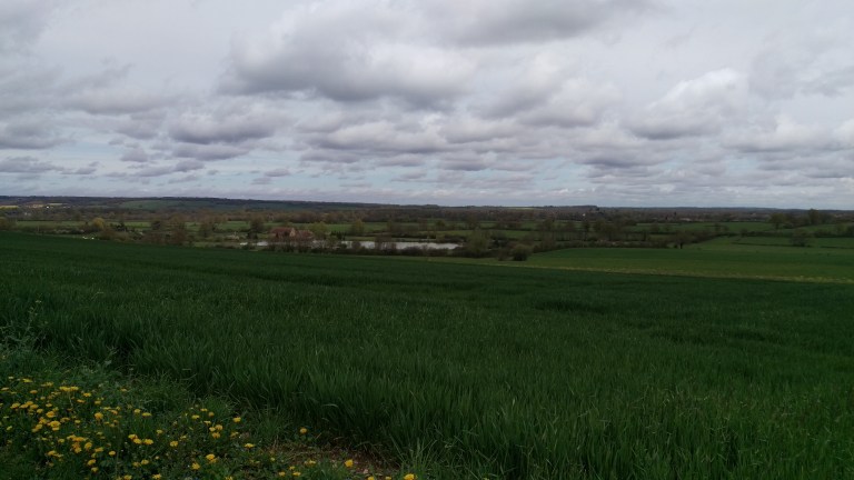 eine Landschaft wie von Gott gemalt! Leider im Griff der ländlichen Agrarindustrie 