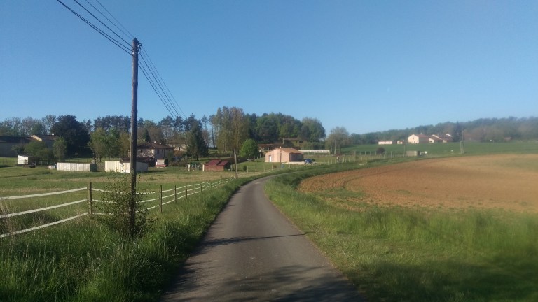 kleine Siedlungen schon mit südlichen Flair