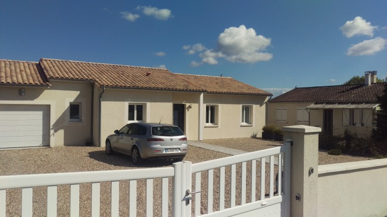 Keine gepflegt Anwesen, mit dem südlichen Flair.