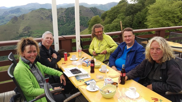 Erstes Frühstück am Berg