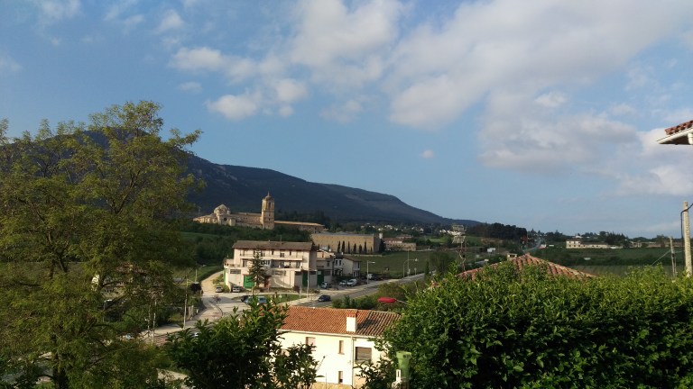 Auf dem Weg zum Rotwein Kloster 