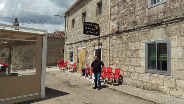 Mein Wirt in der Pause! Da wäre ich jetzt noch, nach seinem Willen! 