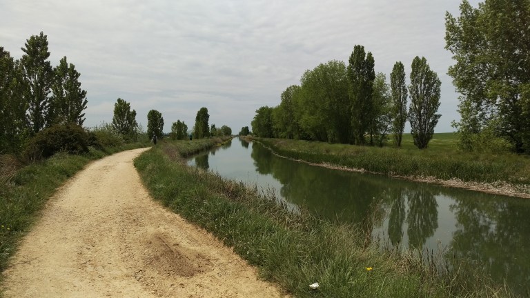 Kanal 207km lang. Hier wurden von 1807 bis 1959 Getreideschiffe getreidelt. Bis zu 400 Stück an Tag