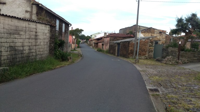 Leute Dörfer vor der Großstadt 